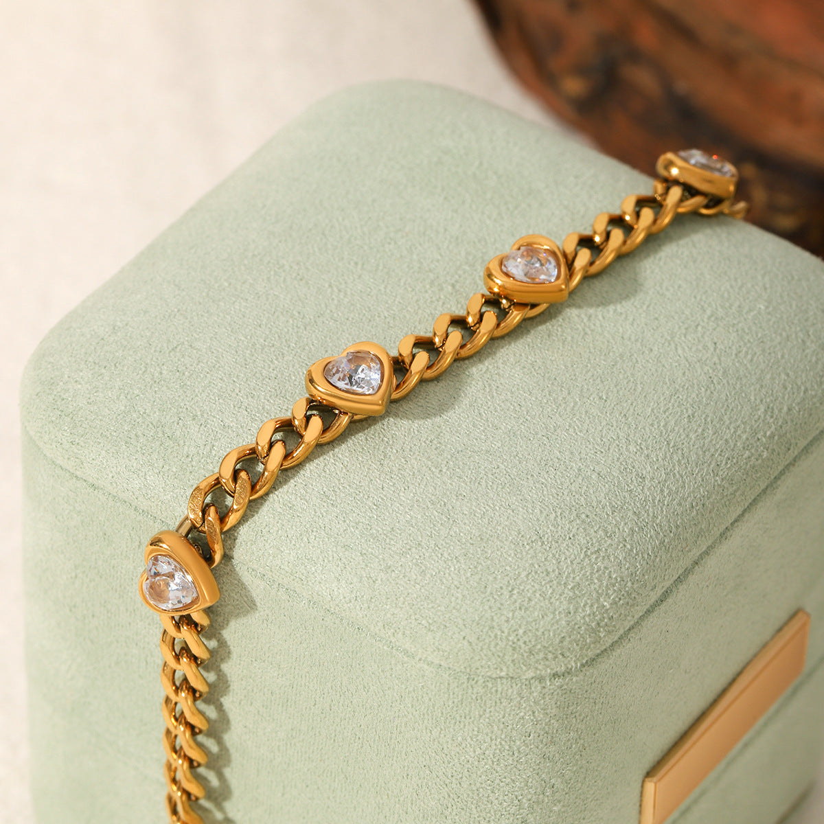 Amor |  Heart Zircon Bracelet